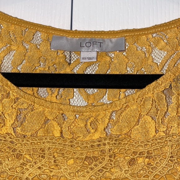 Woman’s Loft Blouse With Lace Details Shorts Sleeves Size XS Mustard Yellow - Picture 4 of 11